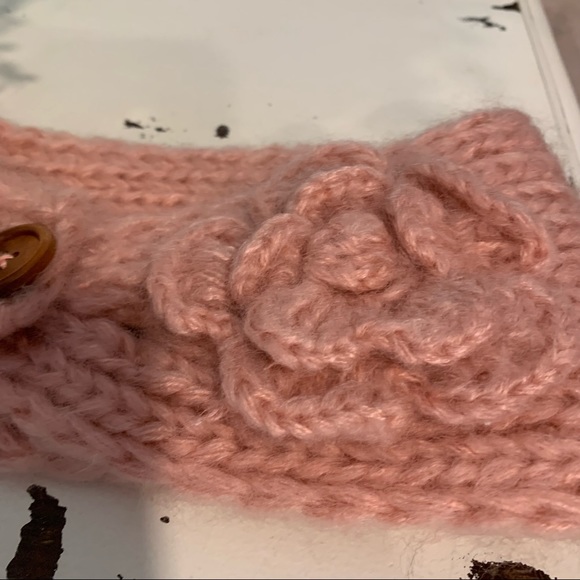 ✨$5✨ Forever 21 | Warm Winter Headband - Picture 3 of 7